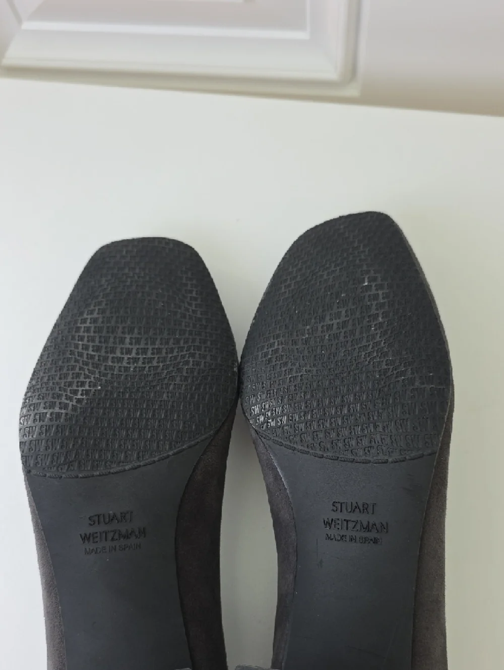 Stuart Weitzman Charcoal Suede Block Heel Pumps.  Size 9